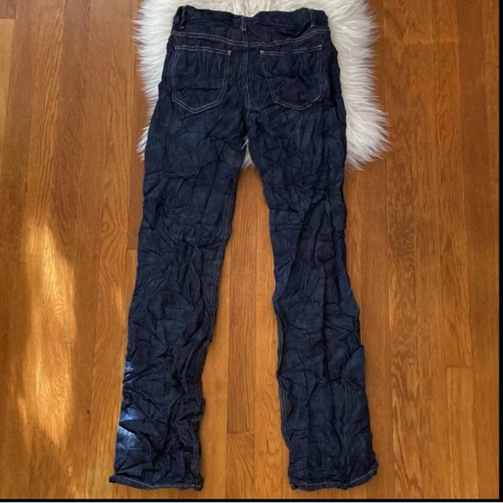 Zara Wrinkle Effect Low-Rise Straight Jeans in Rinse Wash